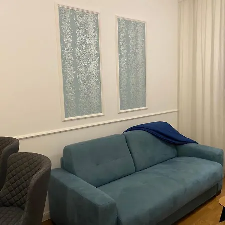 Zeus Apartment *
